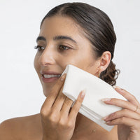 https://www.ocosmedics.com/media/catalog/product/cache/f72eba438c62ebd43012401dac4ee429/s/k/skin_shammy_3.jpg